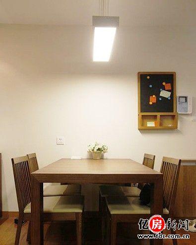 自主装修钟情原木 打造高性价比经典实用家居