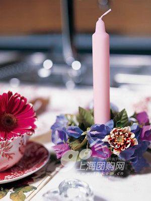 萧瑟秋冬 用浪漫花饰妆点你家餐桌
