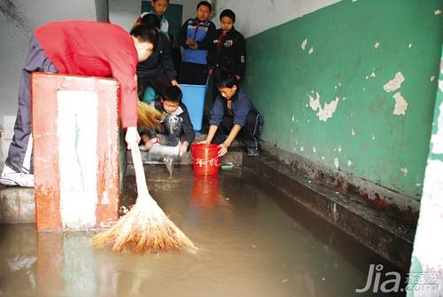 暖气管道漏水的主要原因  暖气管道漏水怎么处理